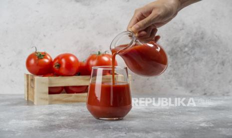 Ilustrasi turunkan gula darah untuk artikel Enam Minuman yang Bantu Turunkan Gula Darah Secara Alami