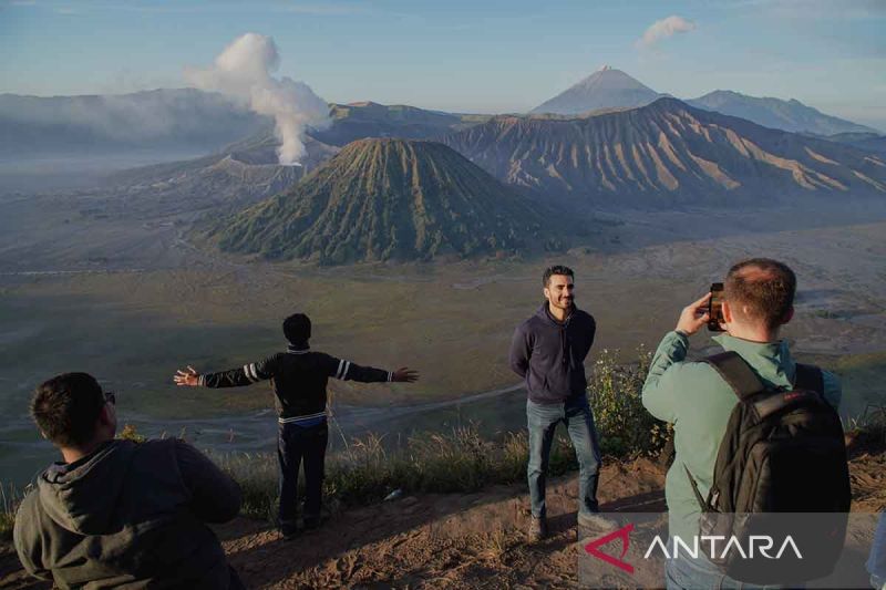 Percepatan Pengembangan Wisata Selain Bali Ilustrasi wisata selain bali untuk artikel Kemenpar Percepat Pengembangan Wisata Selain Bali