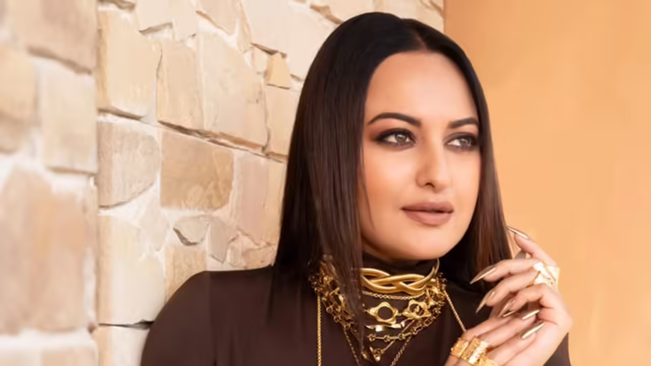Ilustrasi sonakshi sinha untuk artikel Sonakshi Sinha Utamakan Kehidupan Daripada Naskah Tak…